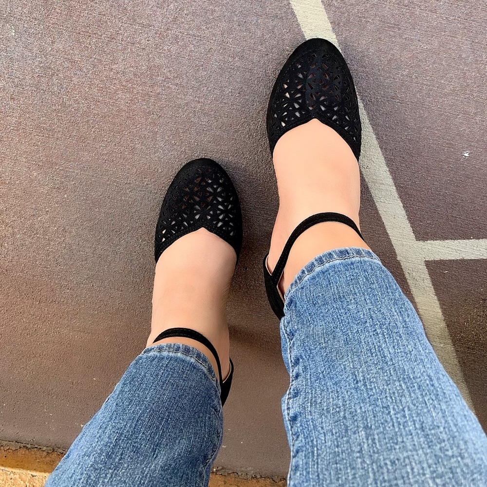 New cute black low heel